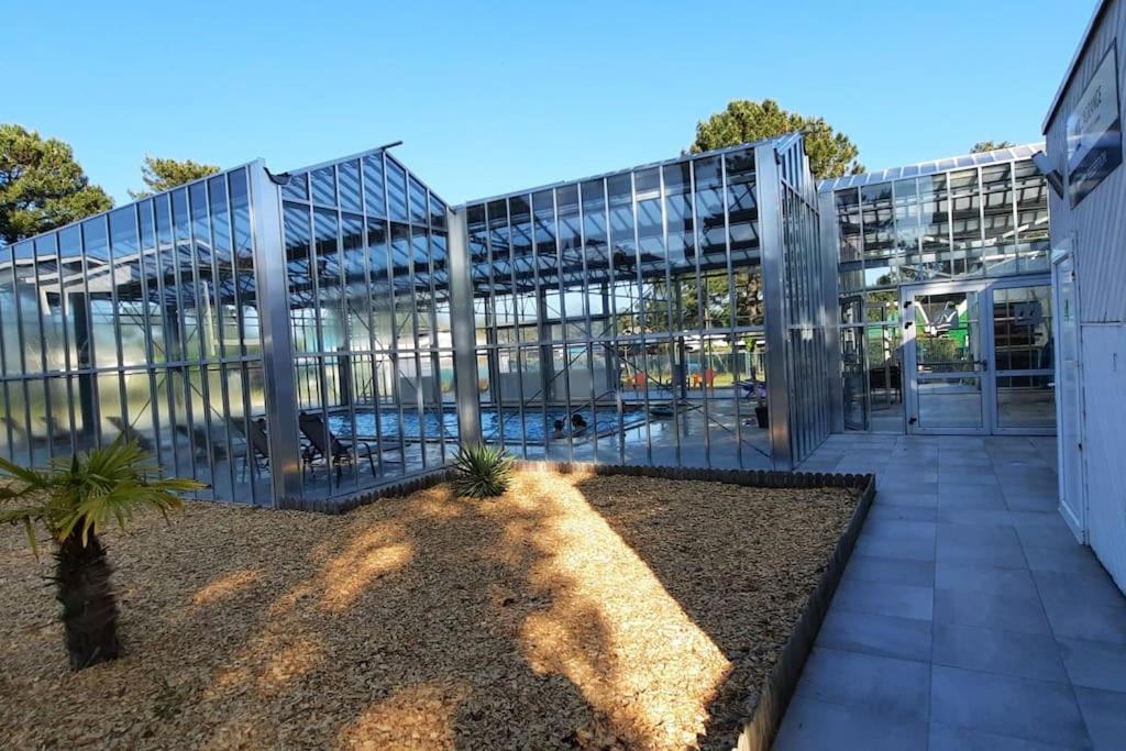 לה ורדון-סור-מר Chez Ced Et Laeti, Appartement Prive Avec Jardin Et Terrasse Dans Residence L'Estuaire Muni D'Une Piscine Couverte Et Aire De Jeu, Linge De Lit Et De Salle D'Eau Ainsi Que Tele, Compris Dans Le Tarif Profitez A Fond De Notre Belle Region מראה חיצוני תמונה